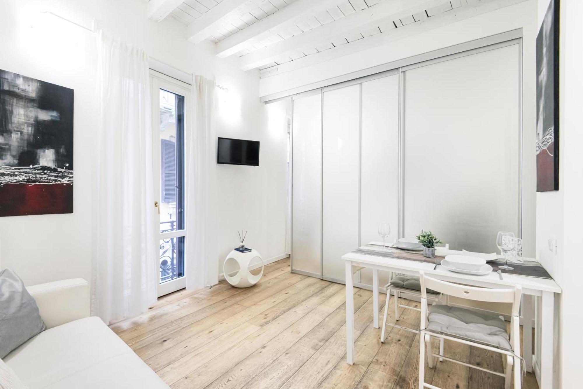 Amazing, New & Fully Furnished Studio In Duomo Milan Extérieur photo