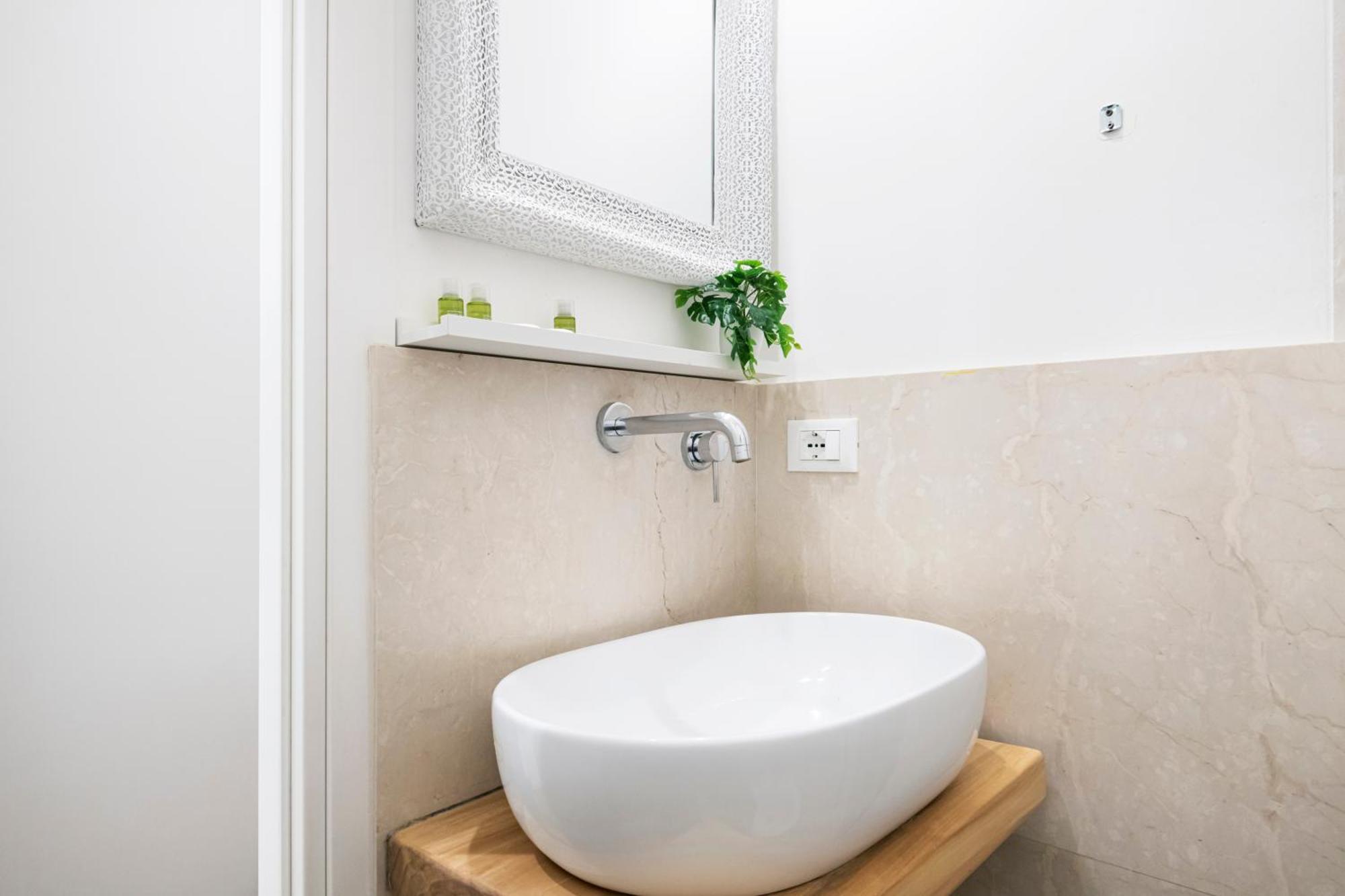 Amazing, New & Fully Furnished Studio In Duomo Milan Extérieur photo