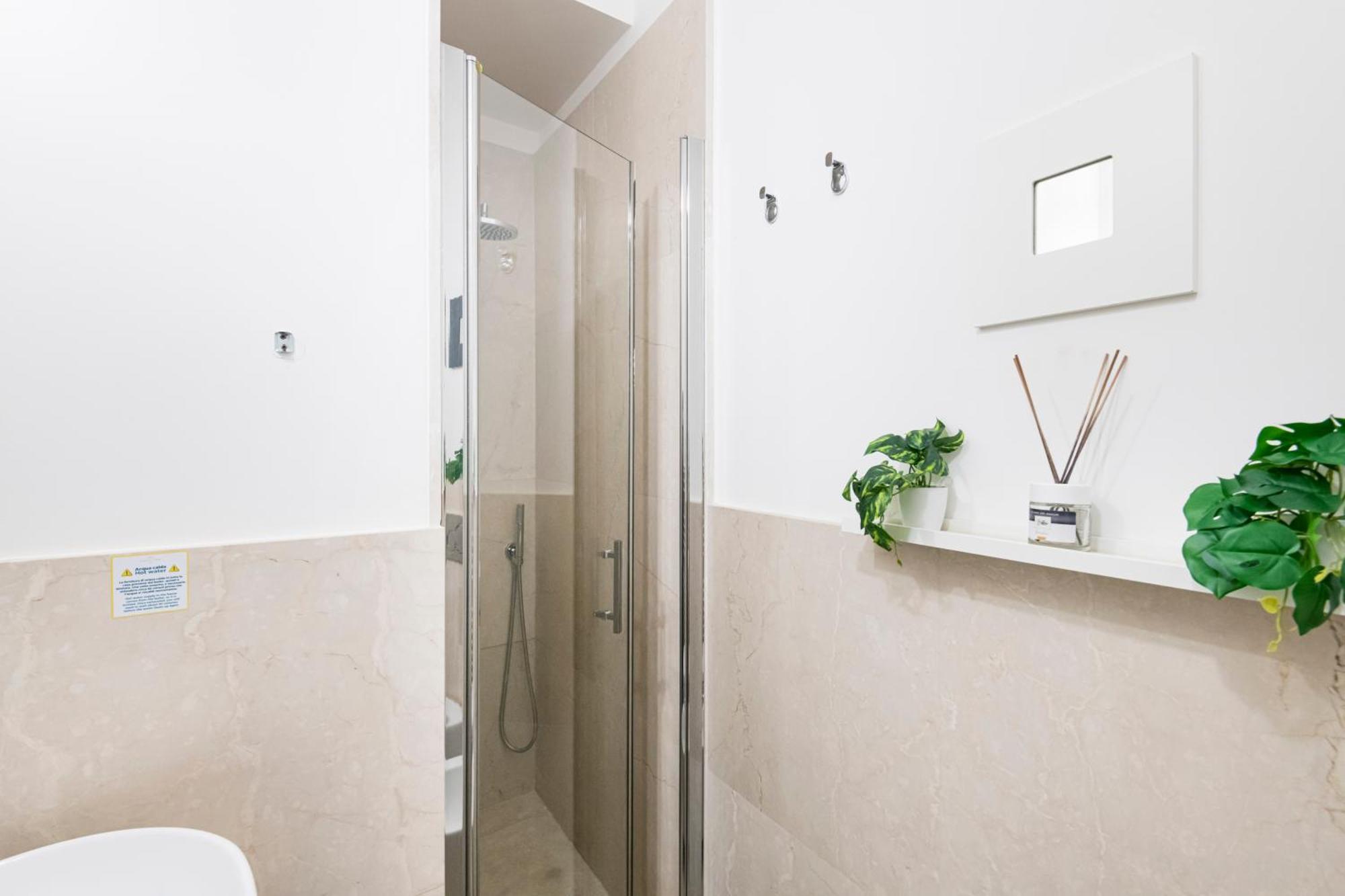 Amazing, New & Fully Furnished Studio In Duomo Milan Extérieur photo